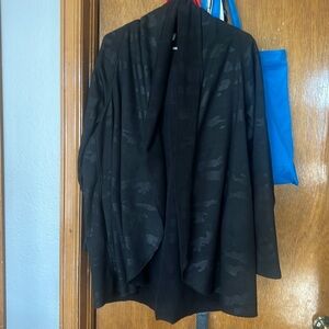 Cute black camo open cardigan